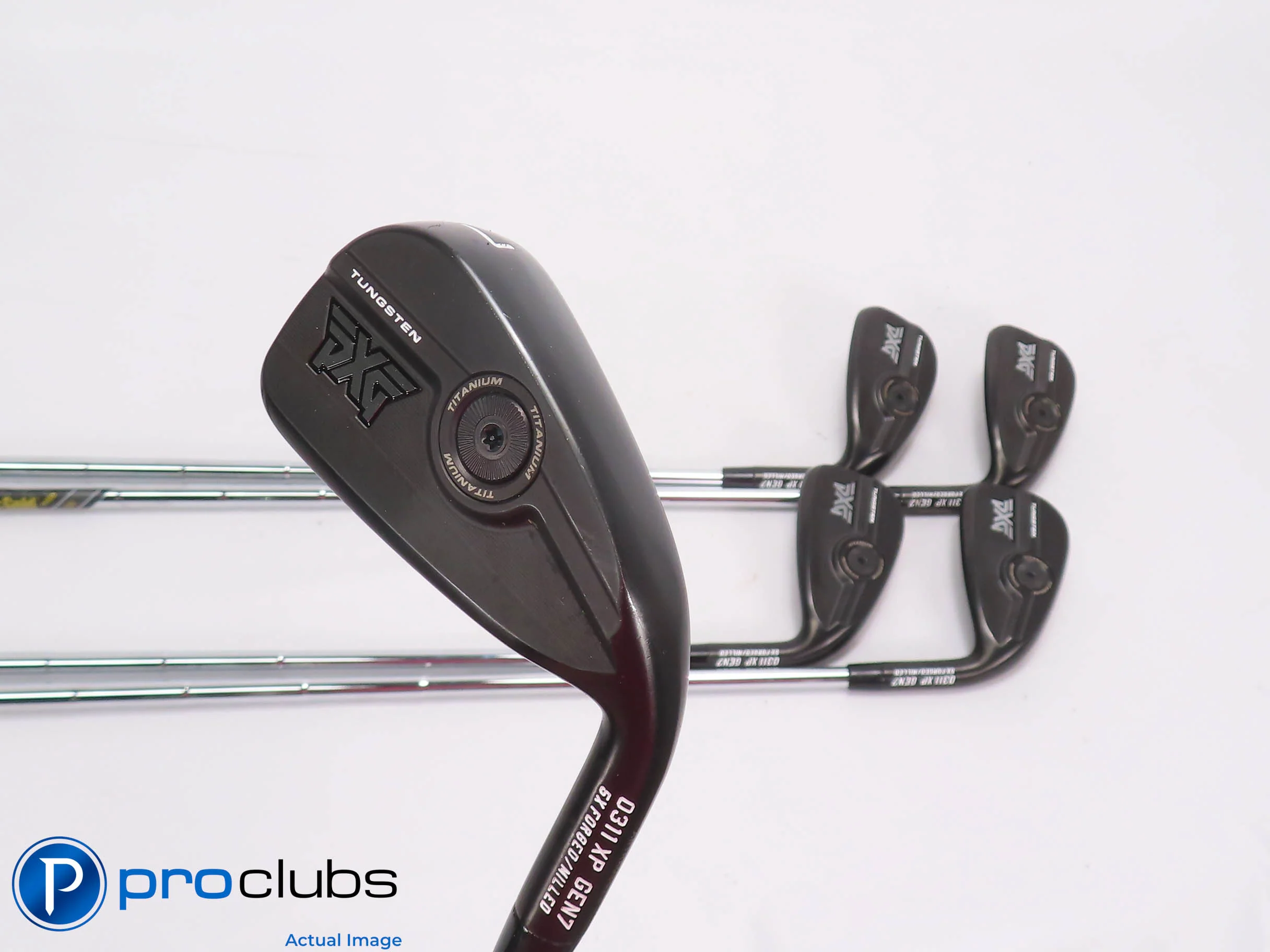 Nice PXG 0311XP Gen7 Black 7-PW,GW Iron Set - DG Regular Flex Steel -1/2" 502498